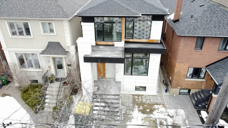 24. Custom Home Constraction top view