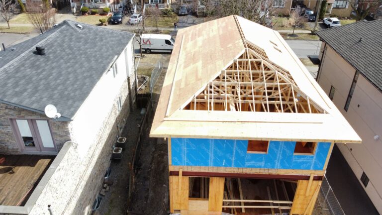 Installation-Of-Plywood-On-The-Roof