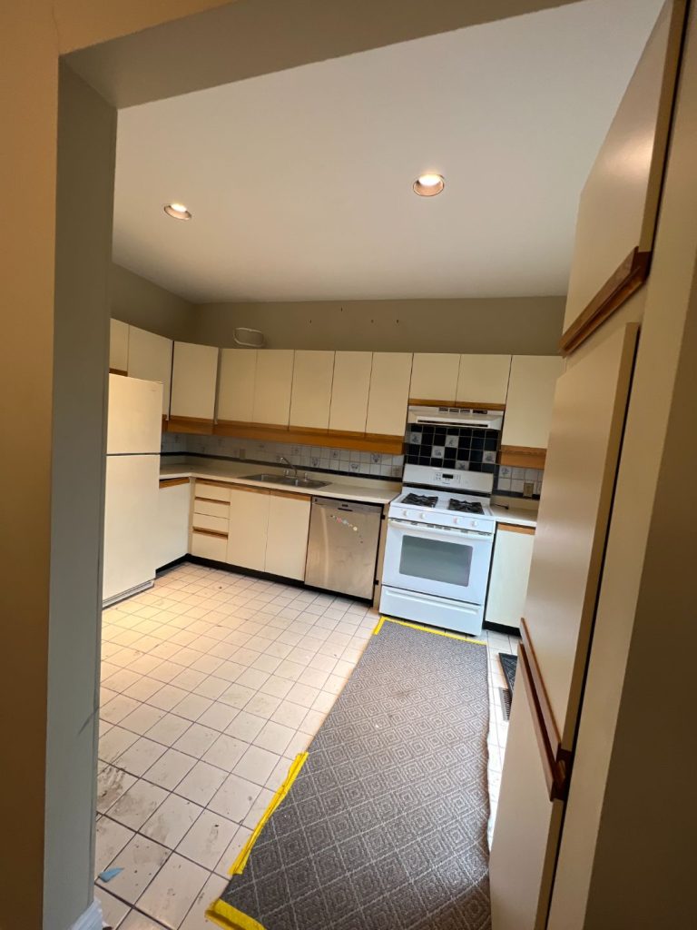 old kitchen before renovation