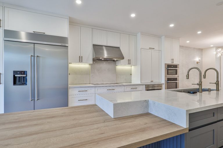 white-shaker-cabinets-with wood table
